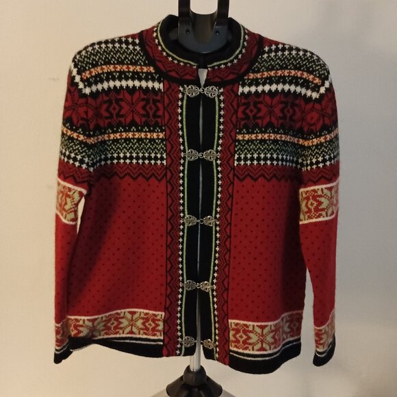 Skyr Red Wool Fair Isle Cardigan Sweater w/ Ornate Metal Clasps Women's Medium - Picture 5 of 15